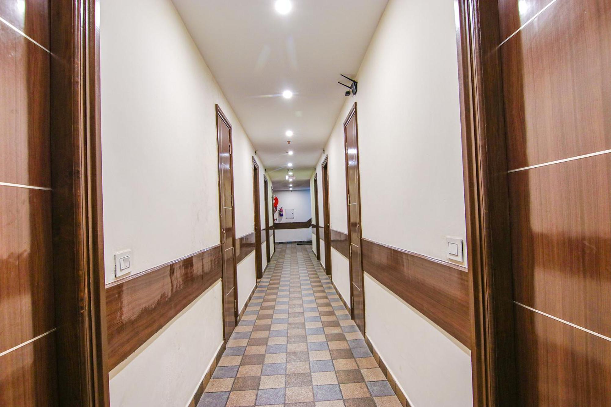 Fabhotel Lime Wood Mohali 外观 照片