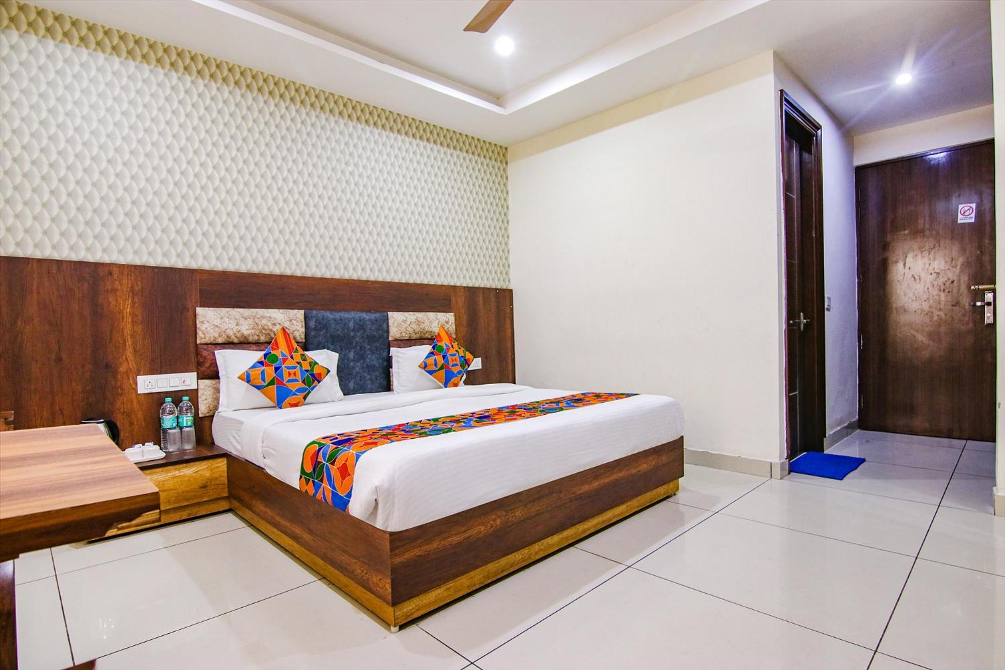 Fabhotel Lime Wood Mohali 外观 照片