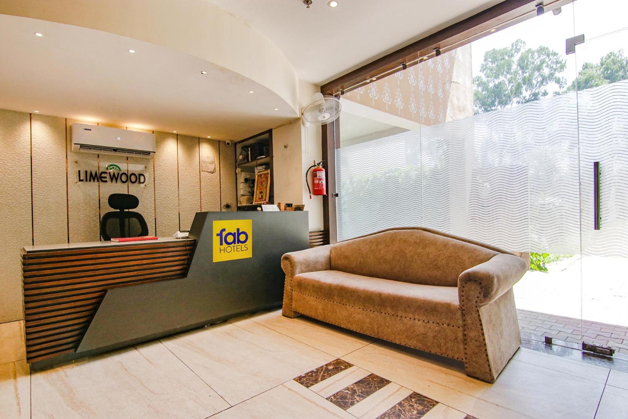 Fabhotel Lime Wood Mohali 外观 照片